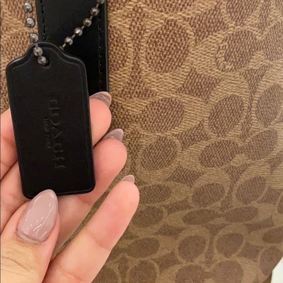 Coach Travel tote - Picture 4 of 5